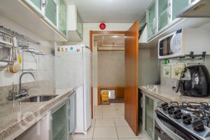 Image 10 - 818837