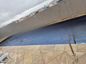 Image 7 - 818863