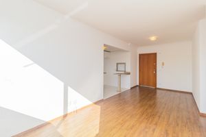 Image 3 - 818911