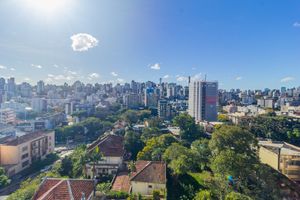 Image 10 - 818911