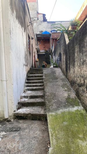 Image 12 - 818981