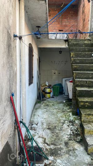 Image 10 - 818981