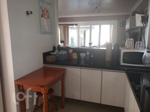 Image 11 - 819055
