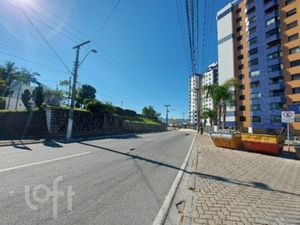 Image 20 - 819065