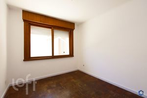 Image 31 - 819087