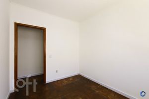 Image 30 - 819087
