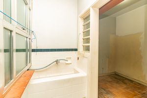 Image 24 - 819132