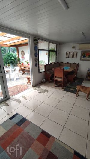 Image 2 - 819174