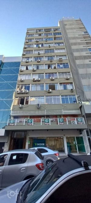 Image 10 - 819226