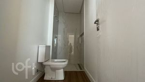 Image 5 - 819279