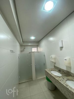 Image 26 - 819313