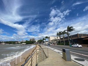 Image 1 - 819313