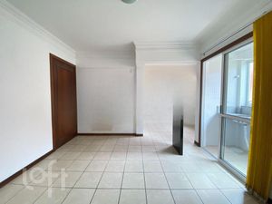 Image 7 - 819419