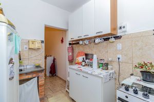 Image 18 - 8195