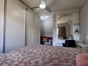 Image 16 - 819509