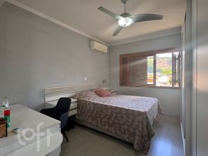 Image 17 - 819509