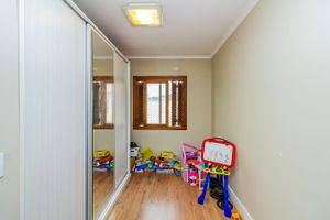 Image 28 - 819511