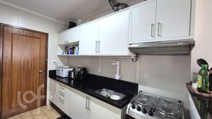 Image 2 - 819604