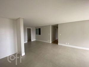 Image 11 - 819699