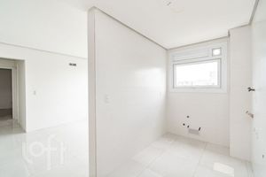 Image 23 - 819726