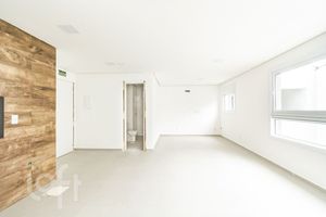 Image 13 - 819729