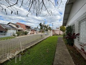 Image 1 - 819772