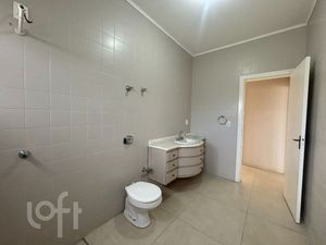 Image 20 - 819772