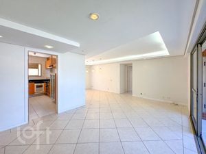 Image 8 - 819786