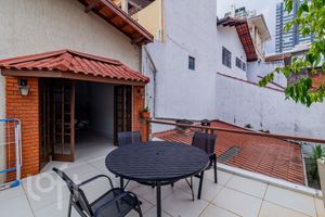Image 22 - 819788