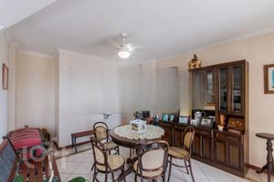 Image 28 - 819862