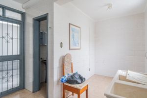 Image 14 - 819868