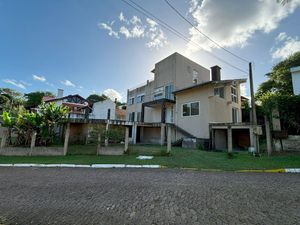 Image 0 - 819887