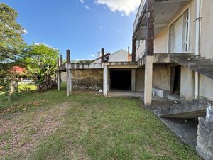 Image 36 - 819887