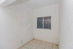 Image 11 - 820374