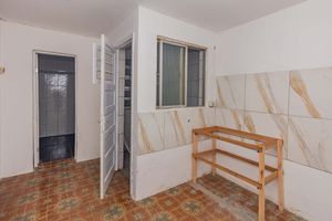 Image 21 - 820374