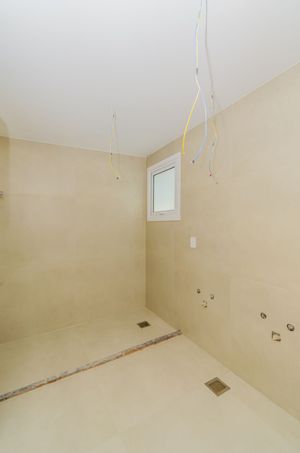Image 31 - 820686