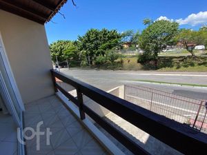 Image 8 - 820885