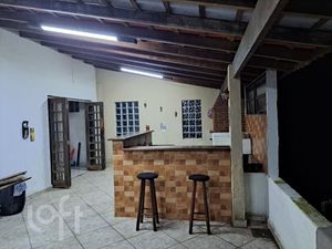 Image 19 - 821022