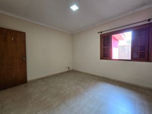 Image 17 - 821024