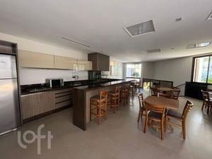 Image 42 - 821148