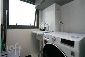 Image 10 - 821228