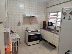 Image 4 - 821253
