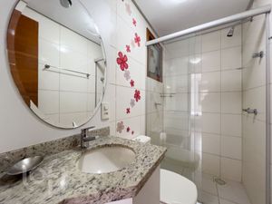 Image 19 - 821255
