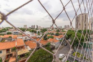 Image 4 - 821256