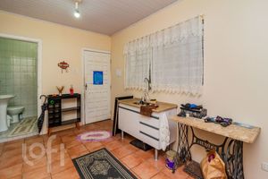 Image 37 - 821358
