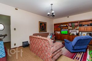 Image 1 - 821358