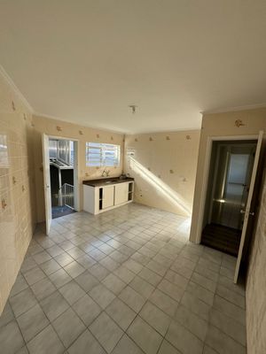 Image 23 - 821383