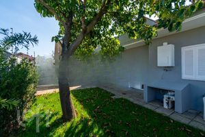Image 19 - 821405
