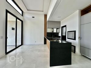 Image 5 - 821474