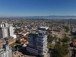 Image 21 - 821499